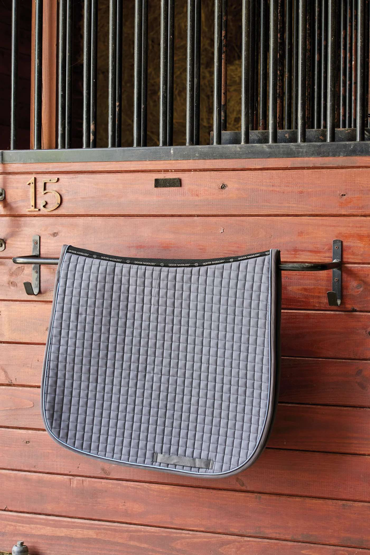 DS Contour Piped Mesh Spine Dressage Pad - Image 6