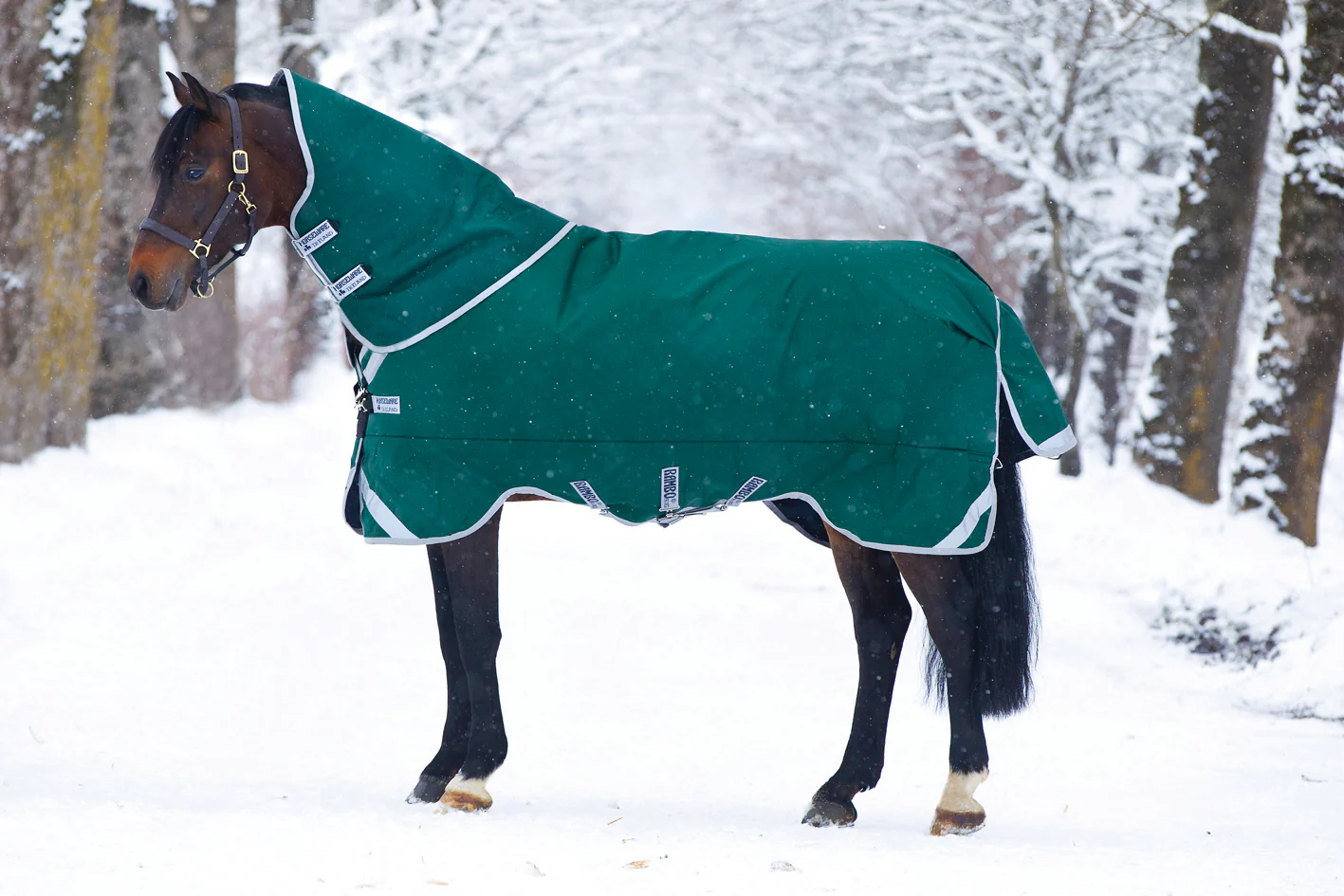 Horseware® Ireland Rambo® Original Lite with Leg Arches™ Turnout Sheet - Image 5