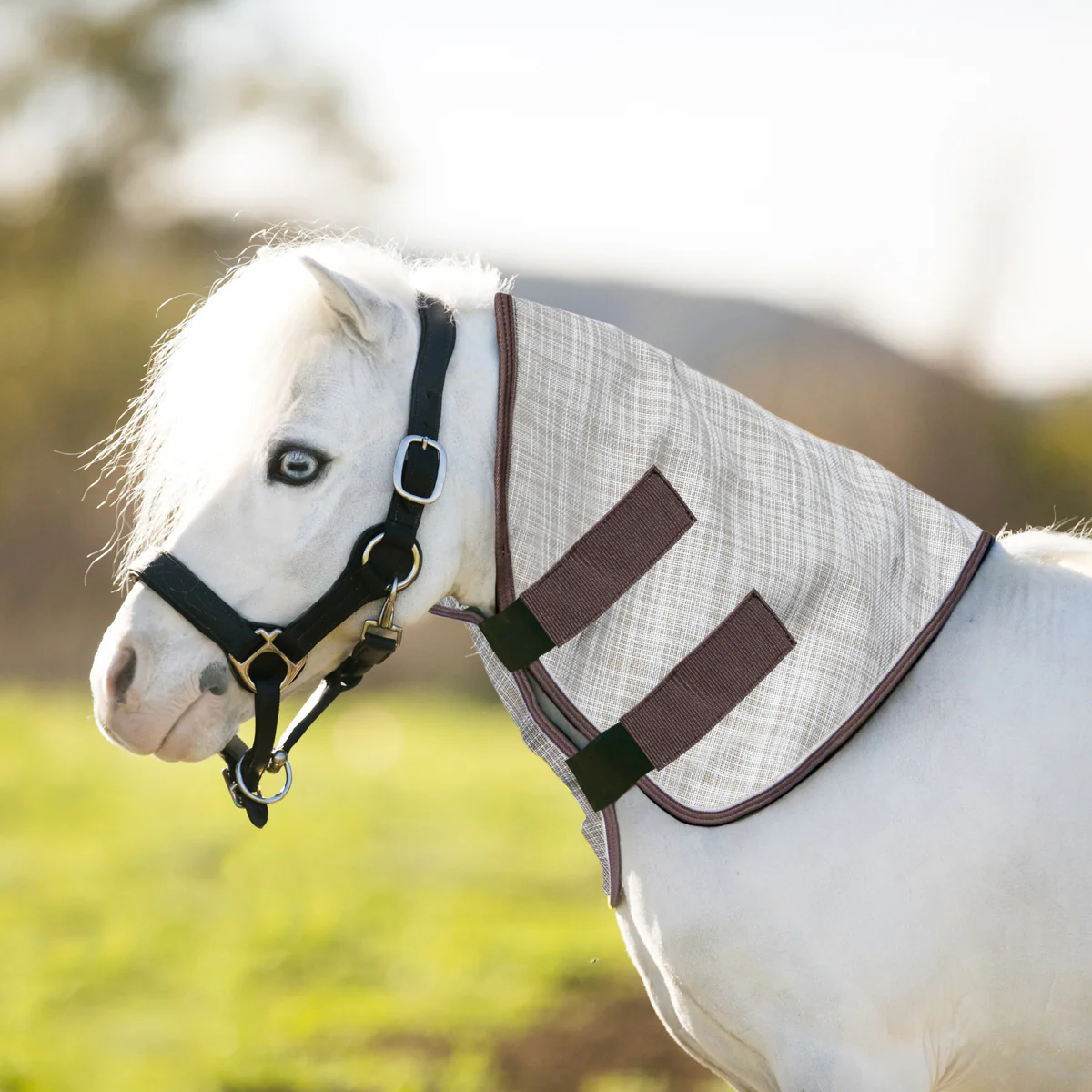 Kensington™ Mini Protective Neck Cover - Image 15