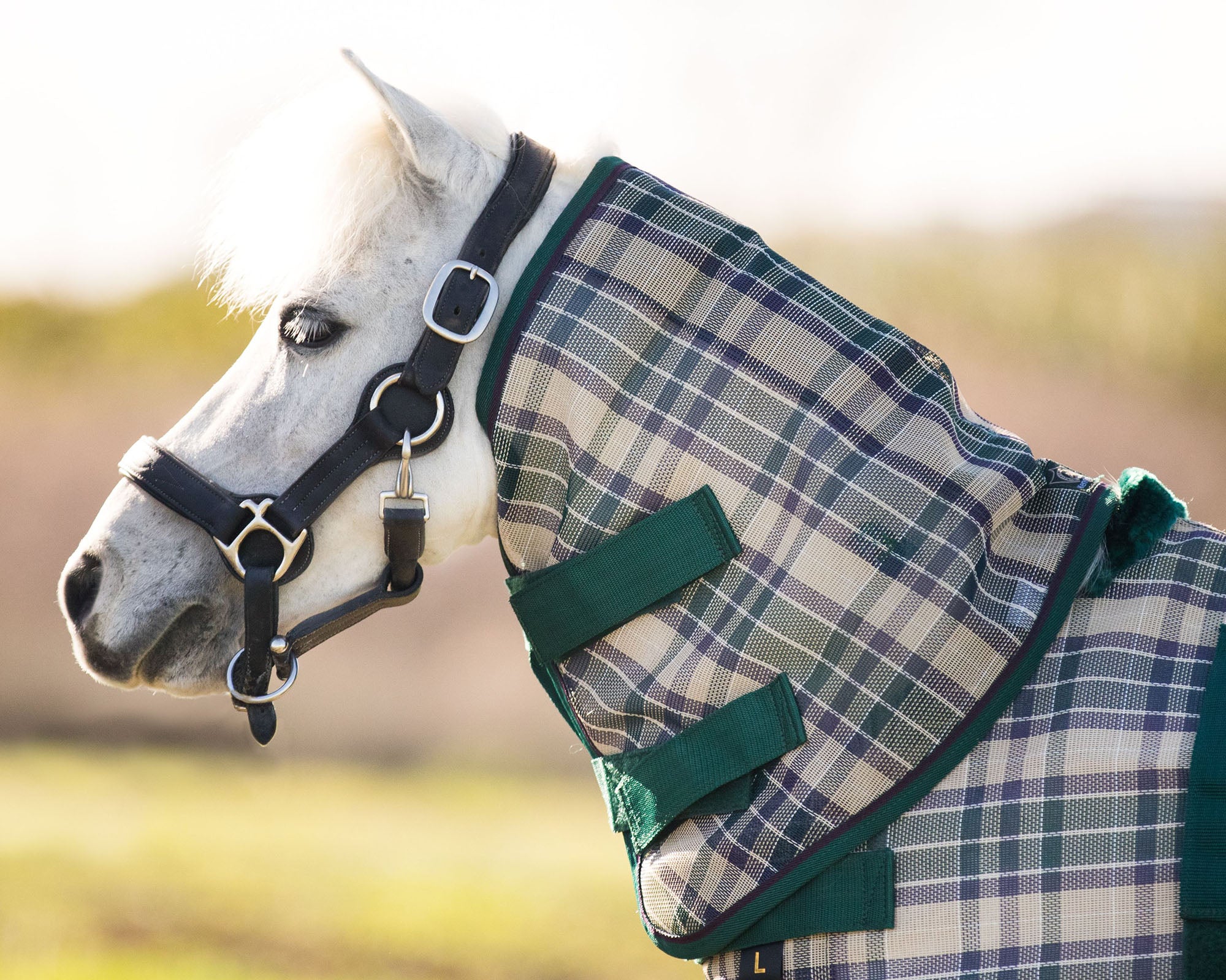 Kensington™ Mini Protective Neck Cover - Image 5